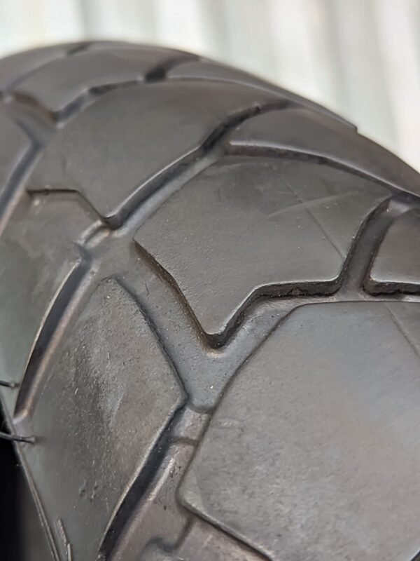 Michelin Anakee Adventure 120/70-19 Usado - Imagem 3
