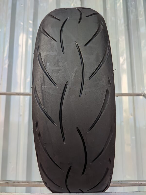 Metzeler Sportec M5 Interact 140/70-17 Usado