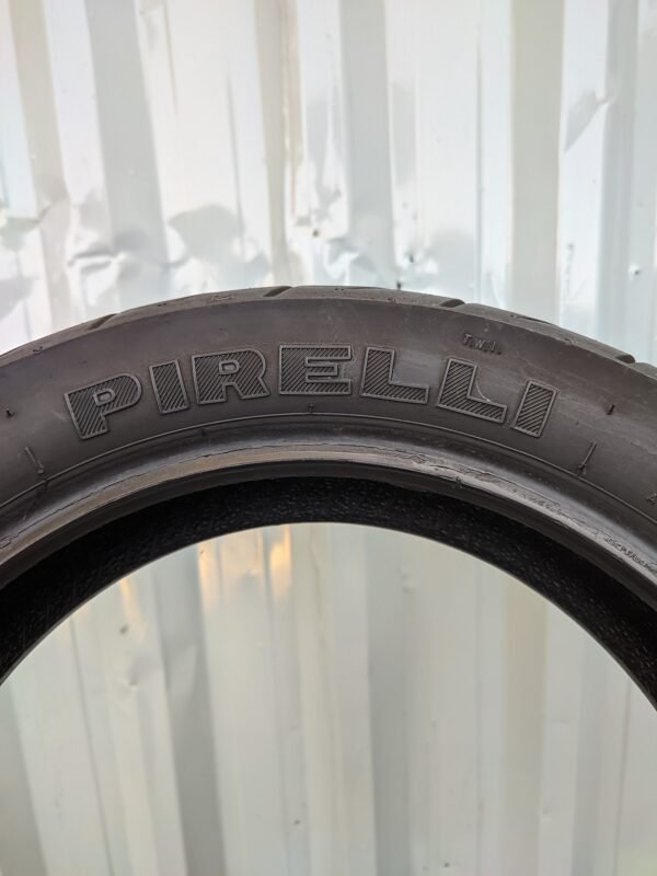 Pirelli Diablo Scooter 130/70-13 Pneu Traseiro Usado - Imagem 3
