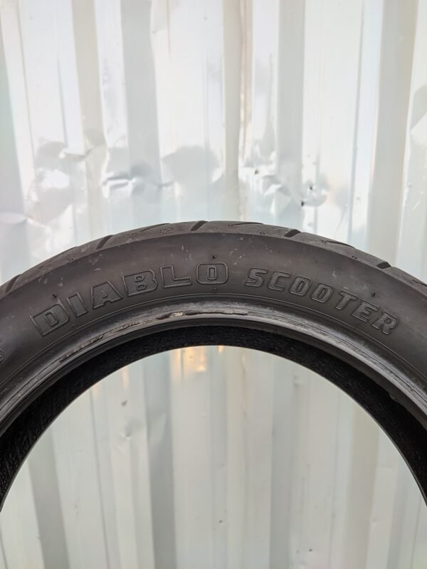 Pirelli Diablo Scooter 130/70-13 Pneu Traseiro Usado - Imagem 5
