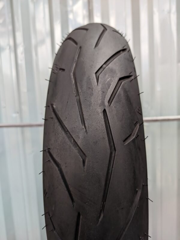 Pirelli Diablo Rosso 2 110/70-17 Usado - Imagem 2