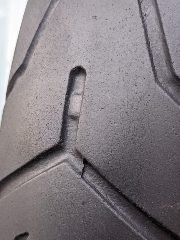 Dunlop D408f Harley Davidson 130/70-18 Usado - Imagem 5