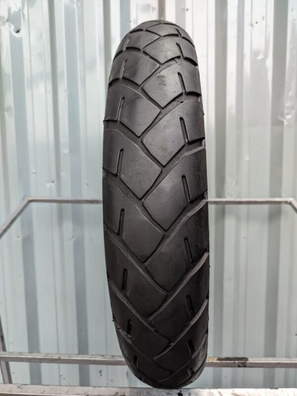 Metzeler Tourance 110/80-19 Usado