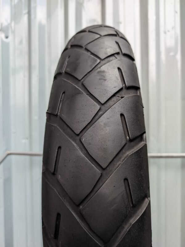 Metzeler Tourance 110/80-19 Usado - Imagem 2