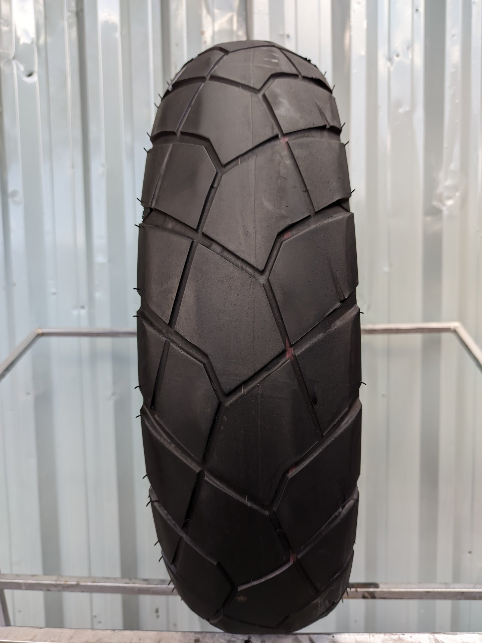 Bridgestone Adventure Cross Tourer 150/70-18 Usado