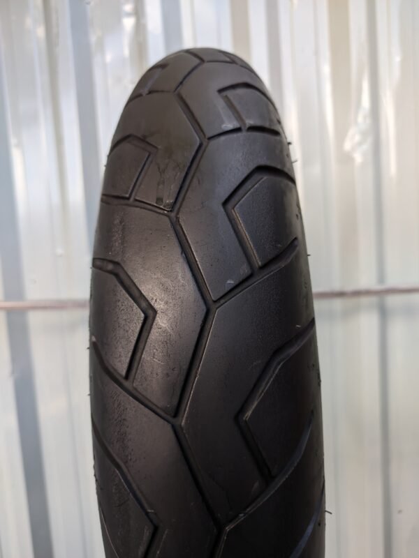 Pirelli Diablo 120/70-17 Usado - Imagem 2