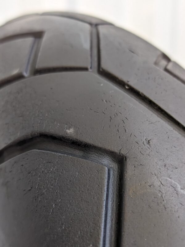 Pirelli Diablo 120/70-17 Usado - Imagem 3