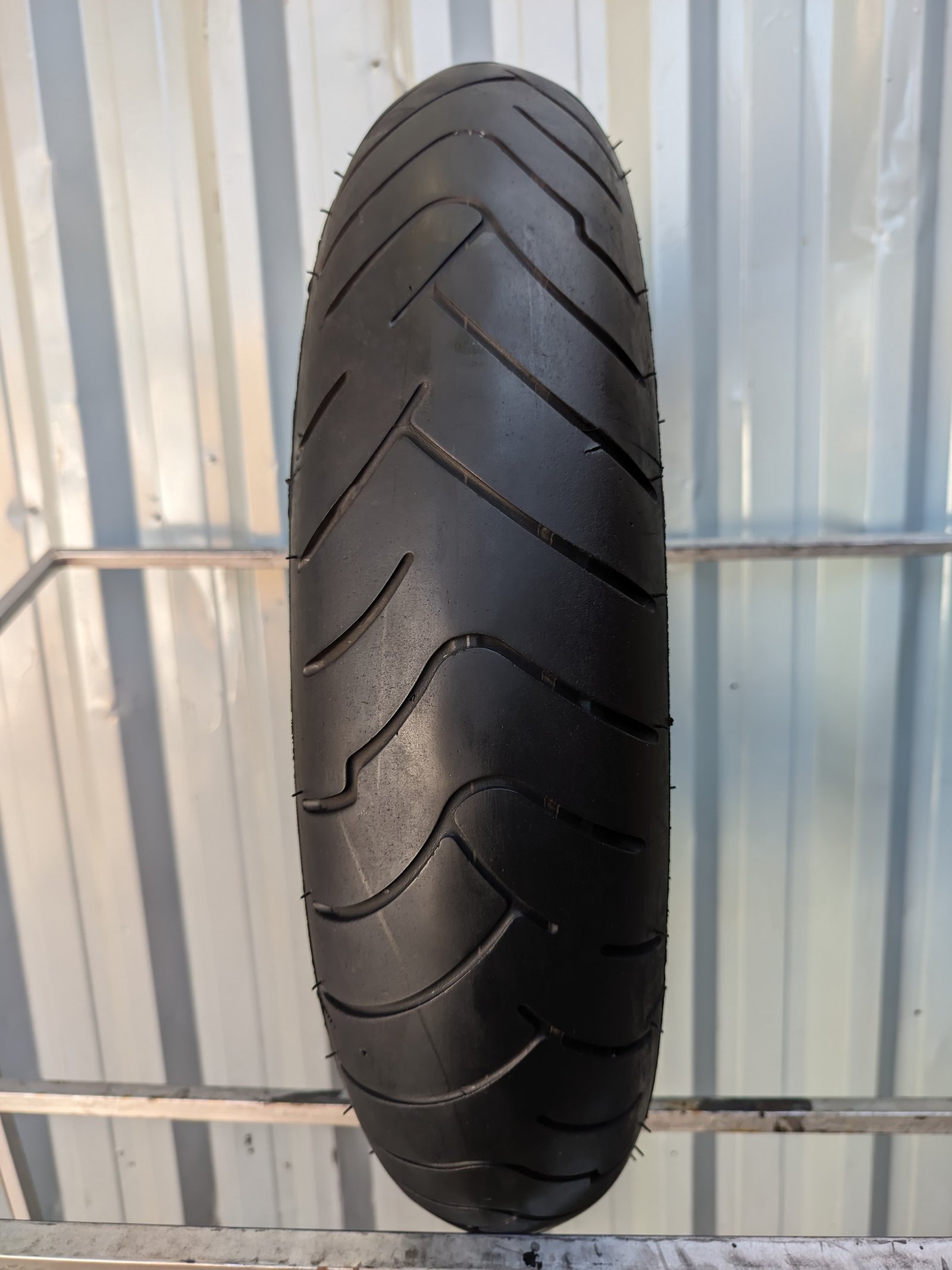 Bridgestone Battlax BT023 120/70-17 Usado