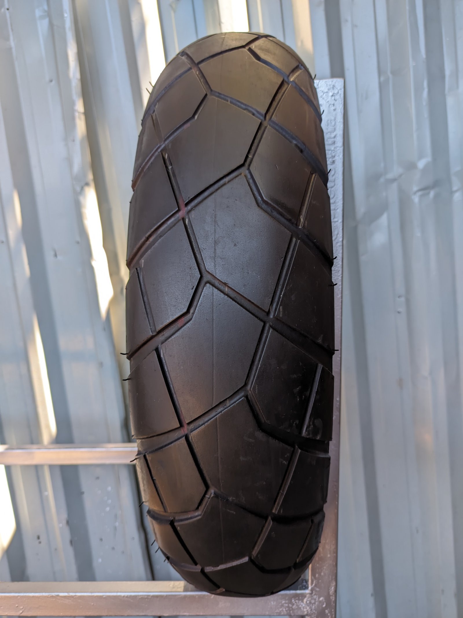 Bridgestone Adventure Cross Tourer 150/70-18 Pneu Usado
