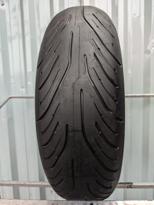 Michelin Pilot Road 4 GT 180/55-17 Usado