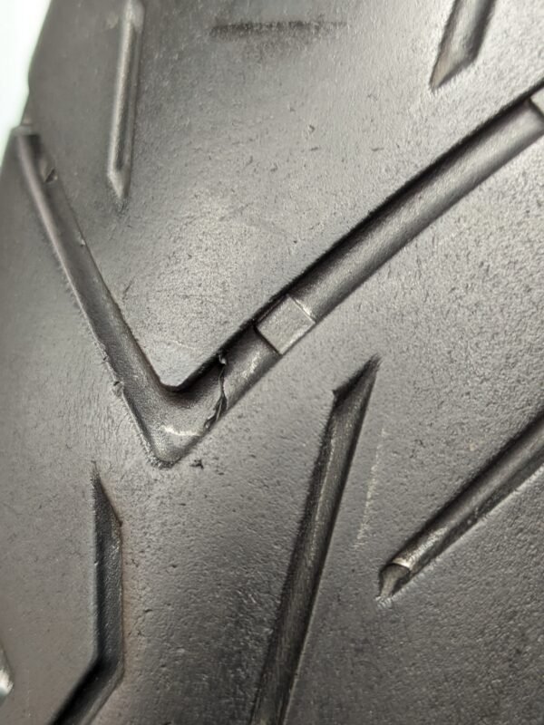 Pirelli Scorpion Trail 2 90/90-21 Usado - Imagem 3