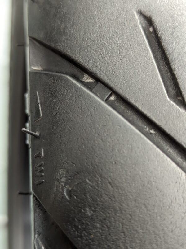 Pirelli Scorpion Trail 2 90/90-21 Usado - Imagem 5