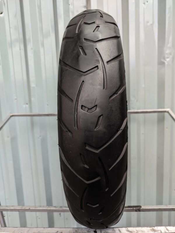 Metzeler Tourance Next 120/70-19 Usado