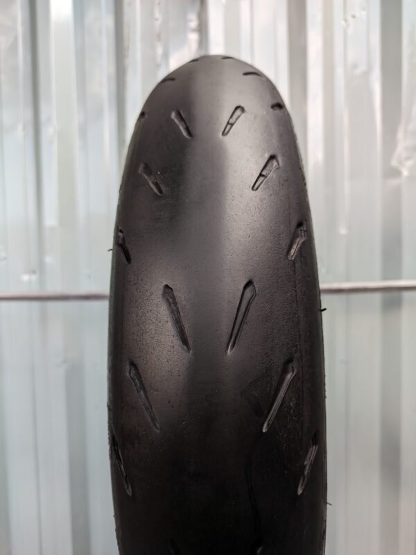 Michelin Power GP 120/70-17 Usado - Imagem 2