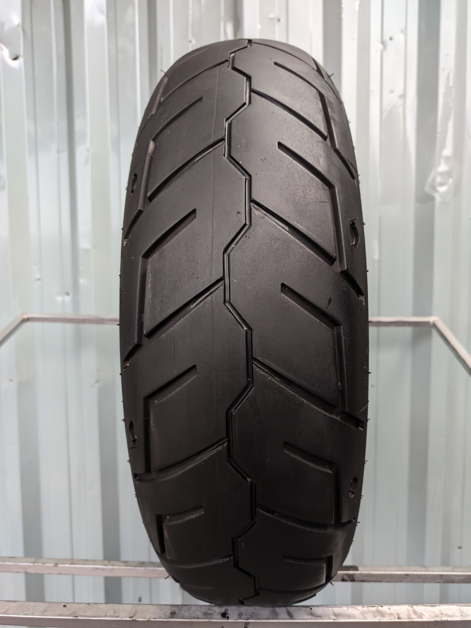 Michelin Scorcher 31 Harley Davidson 180/70-16 Usado