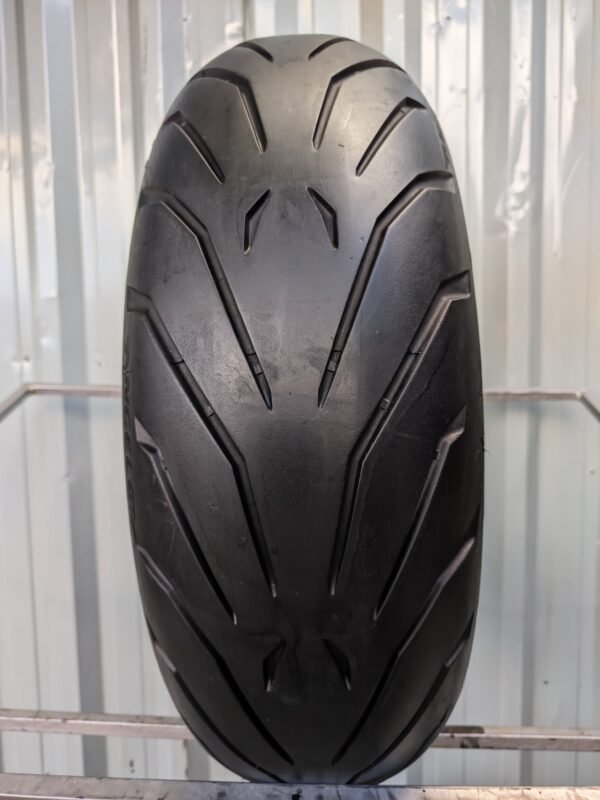 Pirelli Angel GT 180/55-17 Usado