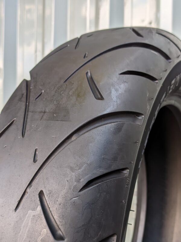 Metzeler ME888 Marathon Ultra 180/65-16 Usado - Imagem 7