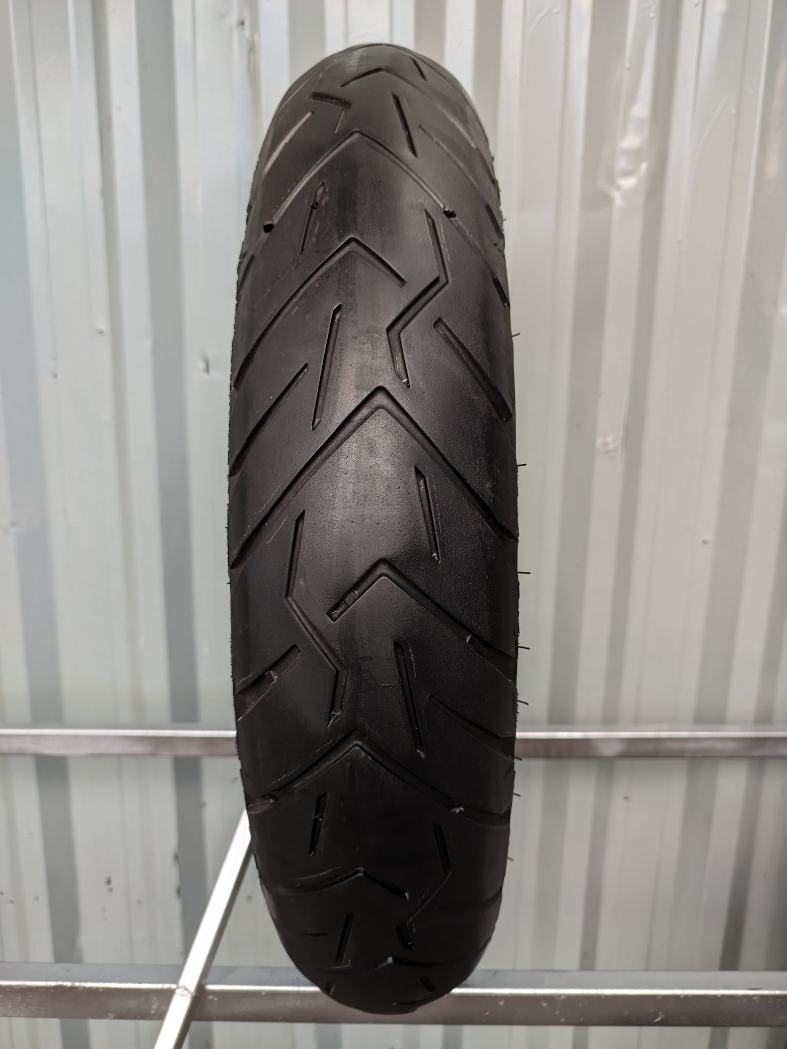 Pirelli Scorpion Trail 2 120/70-19 Usado