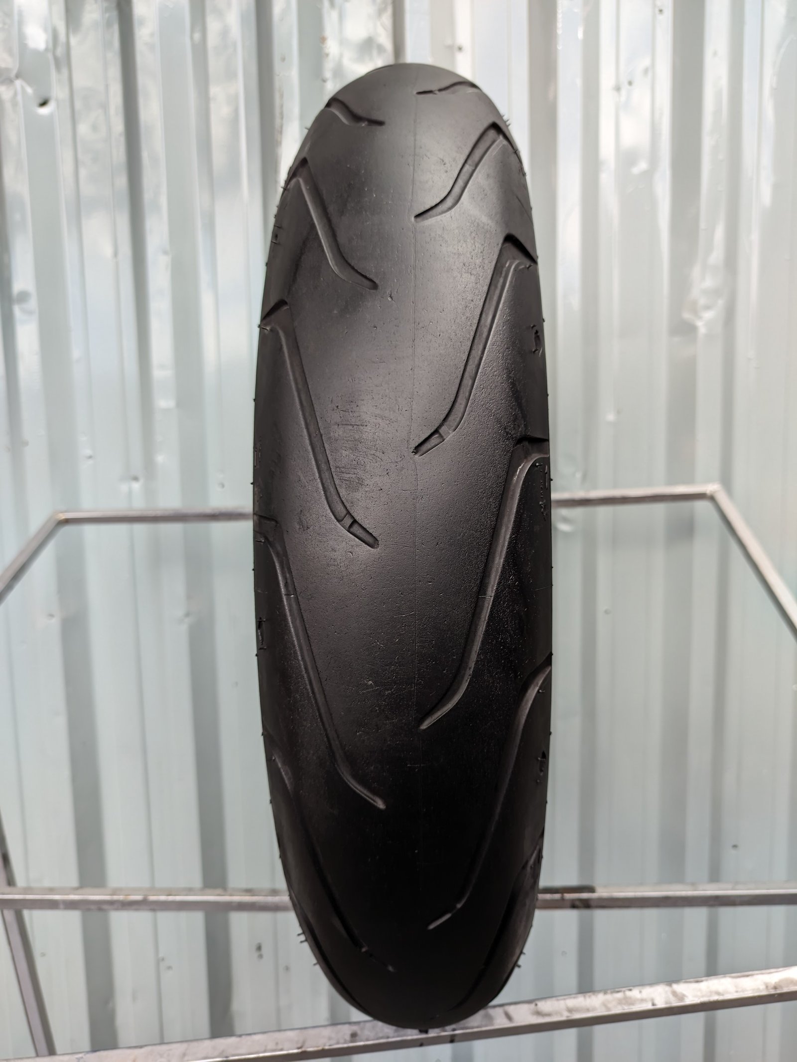 Michelin Scorcher 11 Harley Davidson 130/60-21 Usado