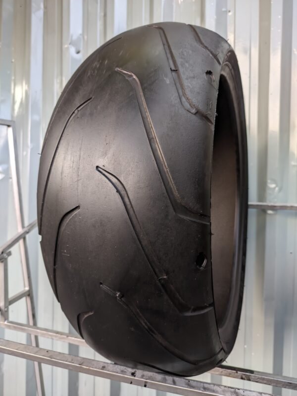 Michelin Scorcher 11 Harley Davidson 240/40-18 Usado - Imagem 9