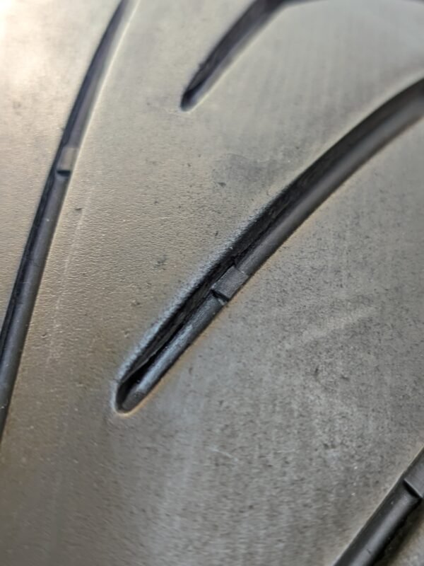 Pirelli Angel GT2 180/55-17 Usado - Imagem 4