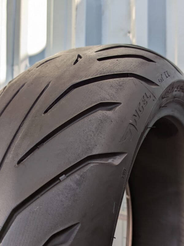 Pirelli Angel GT2 180/55-17 Usado - Imagem 6