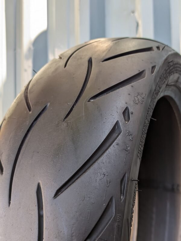 Metzeler Sportec M5 Interact 140/70-17 Usado - Imagem 6