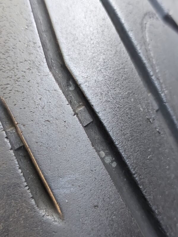 Pirelli Angel ST 180/55-17 Usado - Imagem 4