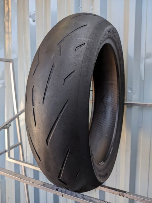 Pirelli Rosso Corsa 2 180/55-17 Usado - Imagem 9