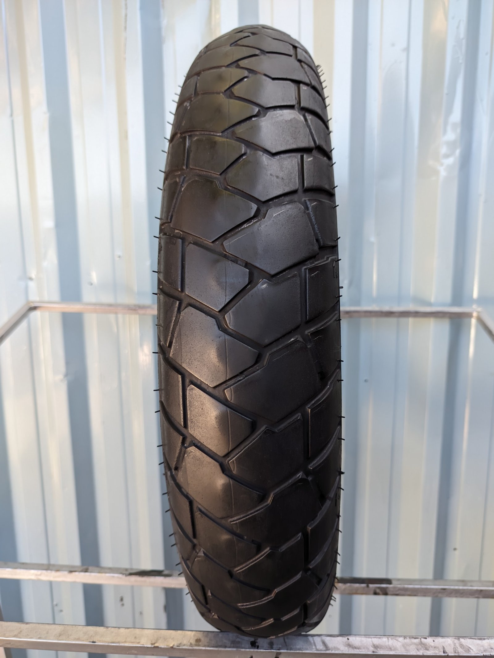 Michelin Scorcher Adventure HD 120/70-19 Usado