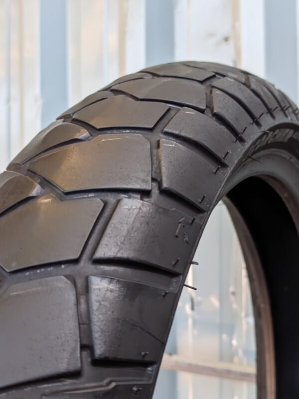 Michelin Scorcher Adventure HD 120/70-19 Usado - Imagem 5