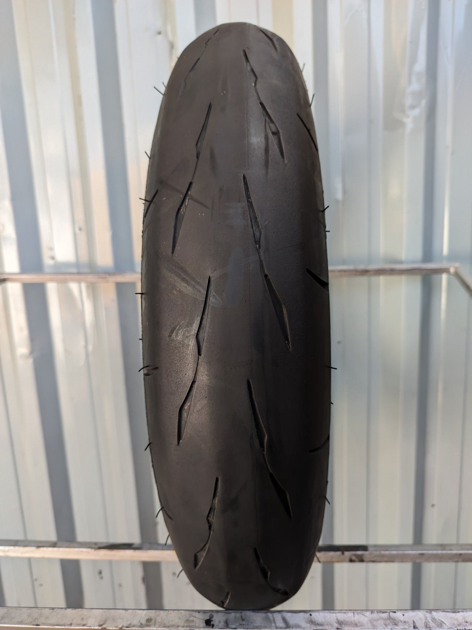 Bridgestone Battlax RS11 120/70-17 Usado
