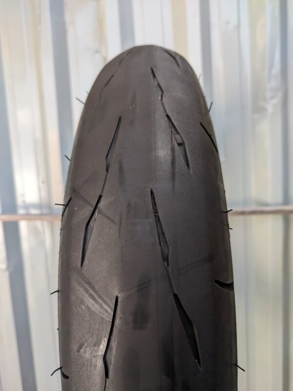 Bridgestone Battlax RS11 120/70-17 Usado - Imagem 2