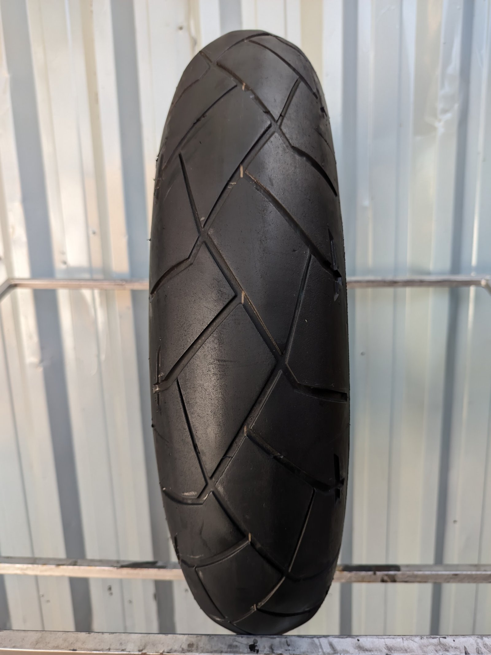 Dunlop D609 Trailmax 120/70-17 Usado