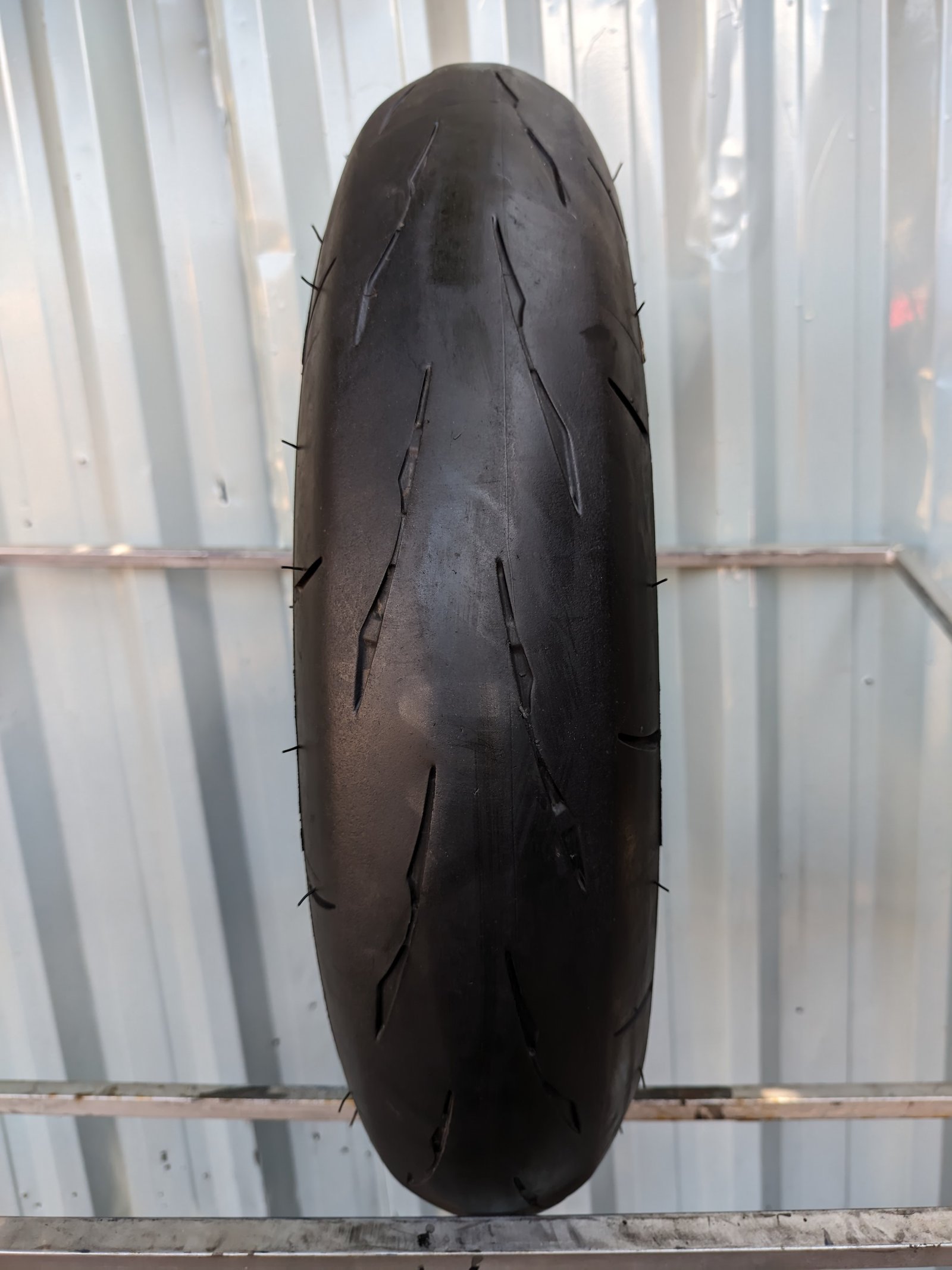 Bridgestone Battlax RS11 120/70-17 Usado