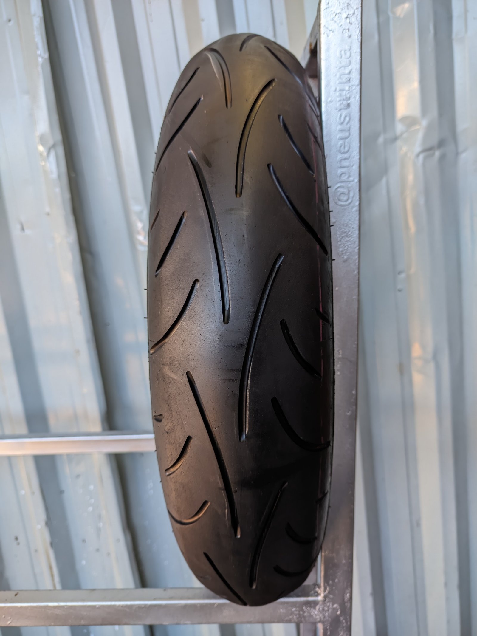 Dunlop D214 Sportmax 120/70-17 Pneu Usado