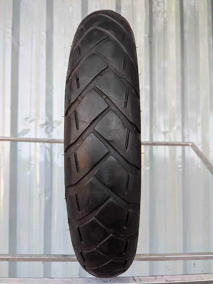 Metzeler Tourance 120/70-19 Usado