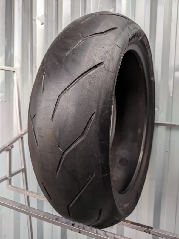 Pirelli Diablo Rosso Corsa 180/60-17 Usado - Imagem 5