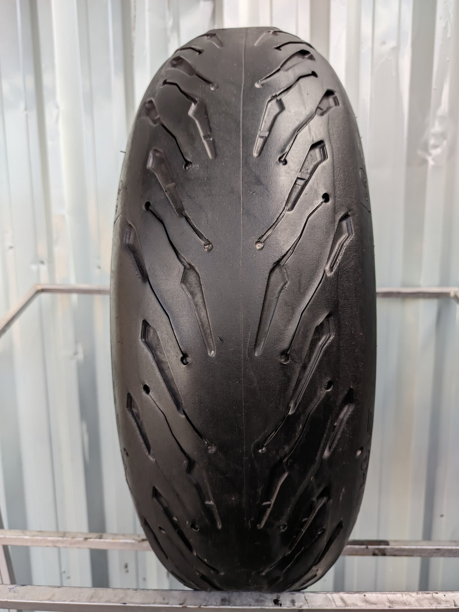 Michelin Road 5 190/55-17 Usado