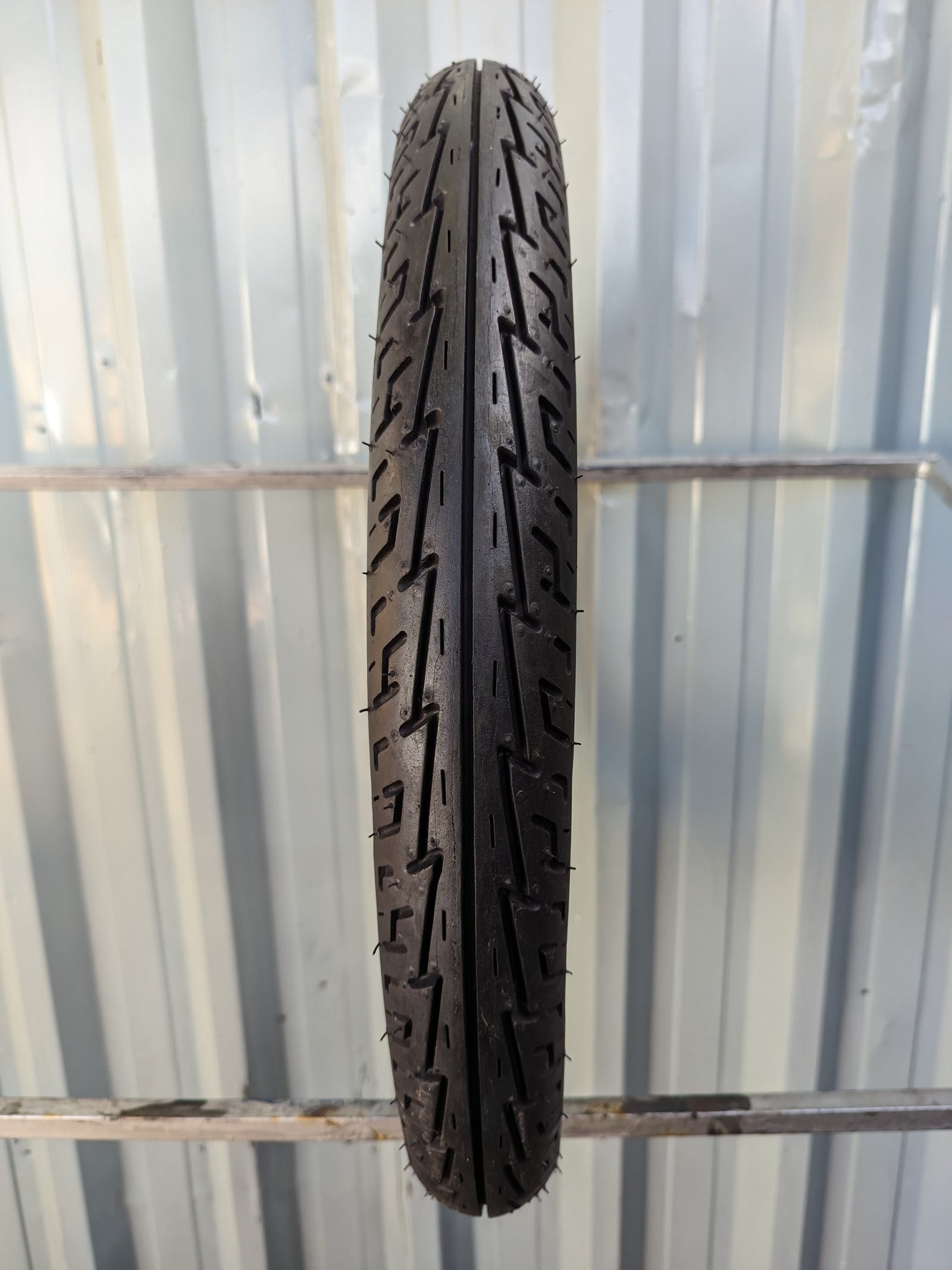 Rinaldi Black Snake 60/100-17 Usado