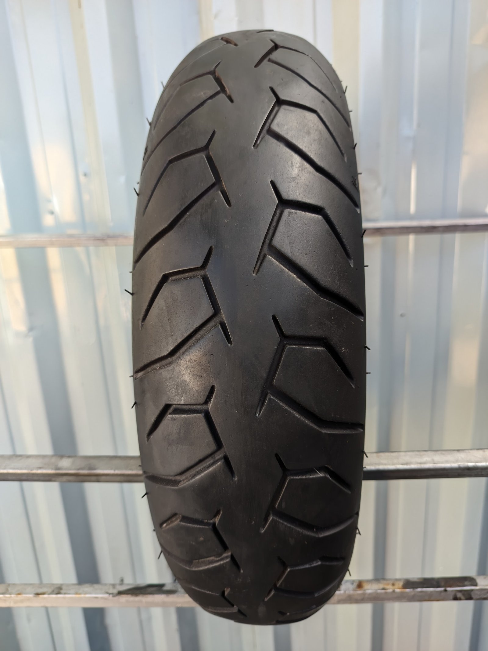 Pirelli Diablo Scooter 120/70-14 Usado
