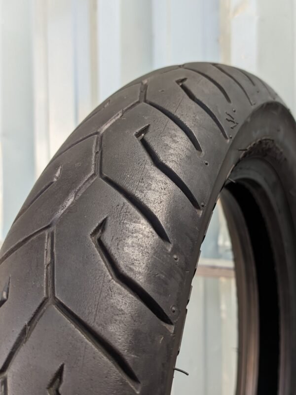 Pirelli Diablo Scooter 90/90-14 Usado - Imagem 4