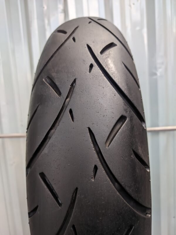 Metzeler ME888 Marathon Ultra 150/80-16 Usado - Imagem 2