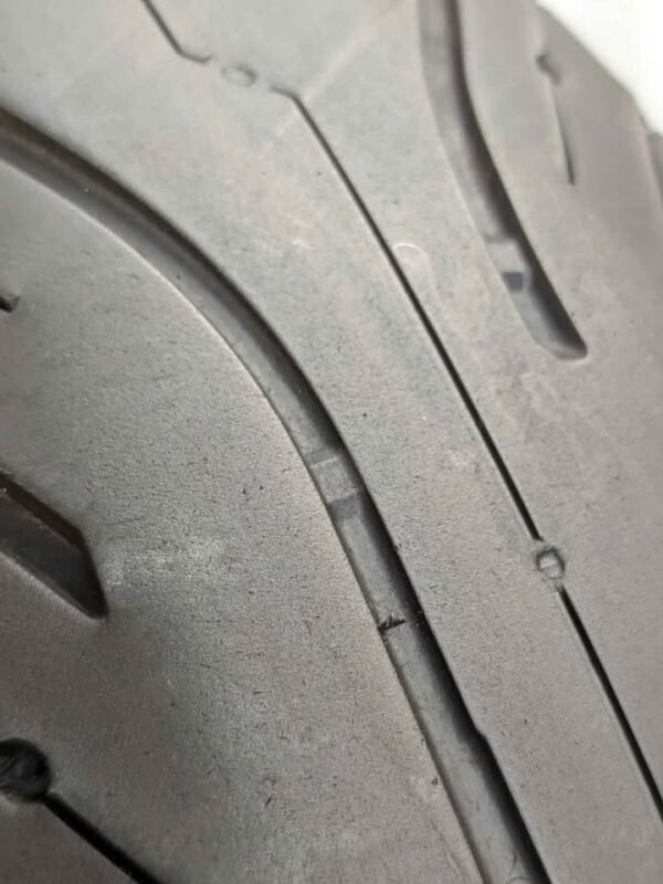 Michelin Pilot Road 4 190/55-17 Usado - Imagem 5