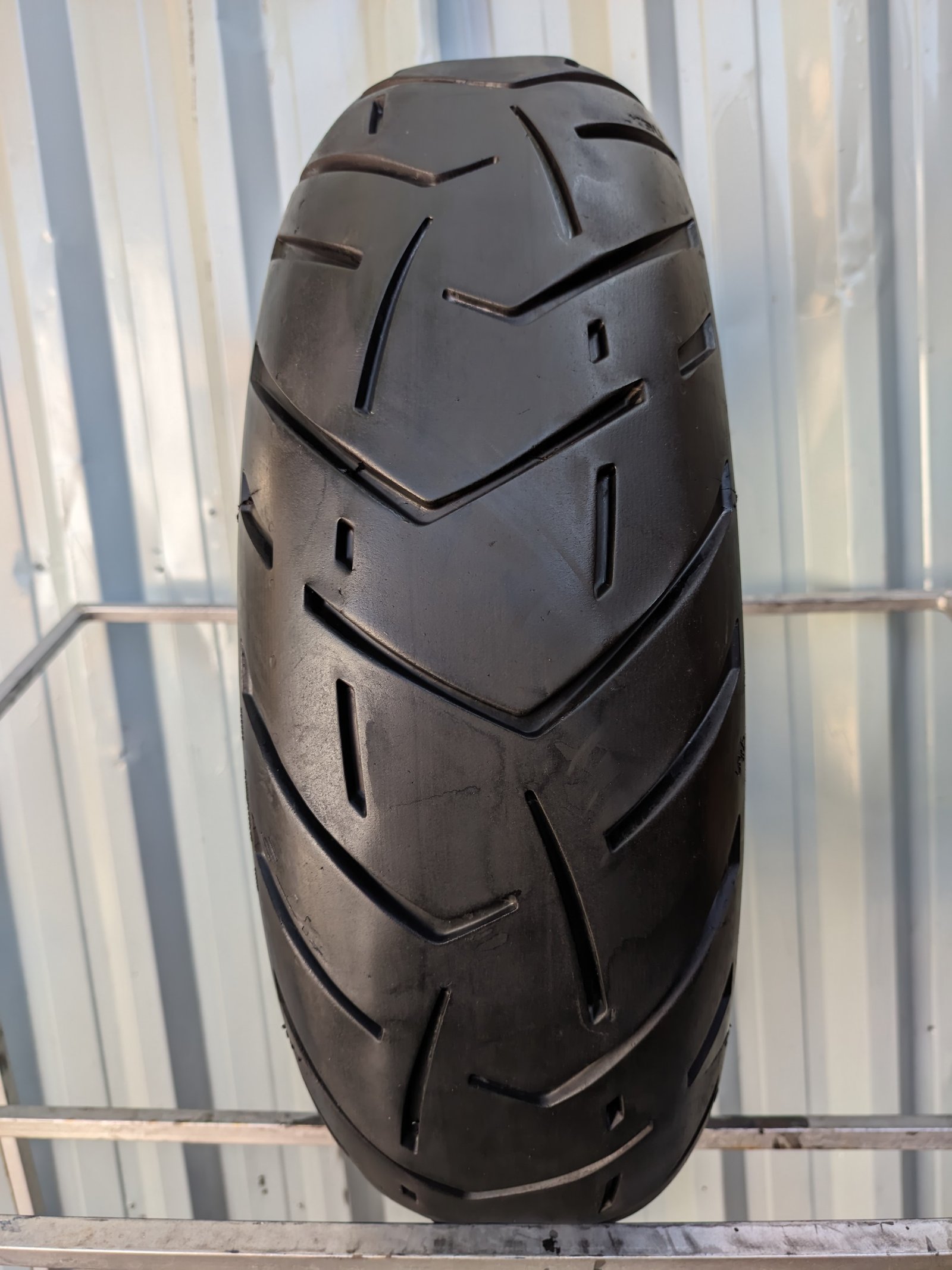 Metzeler Tourance Next 2 170/60-17 Usado