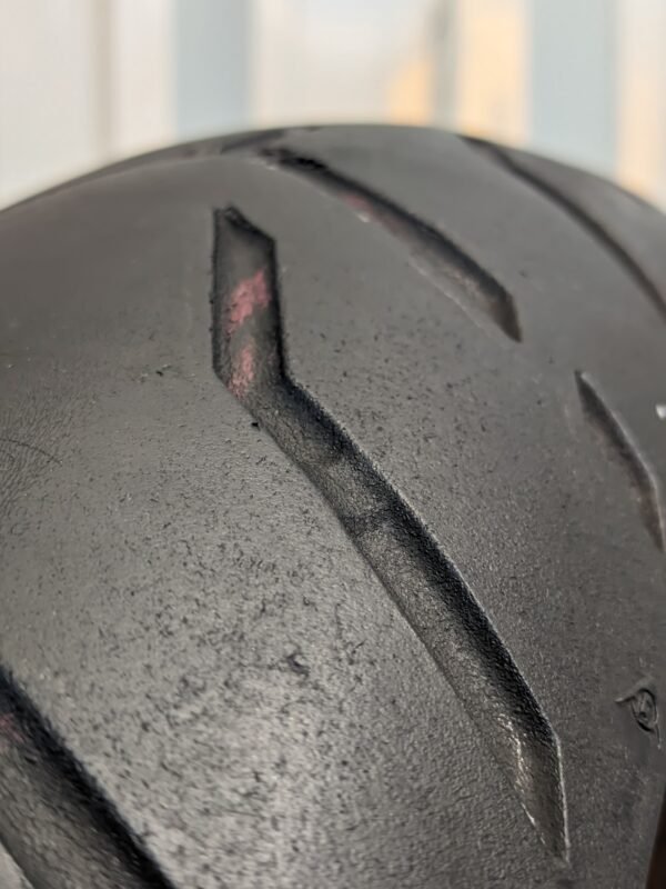 Dunlop D408F Harley Davidson 140/75-17 Usado - Imagem 5