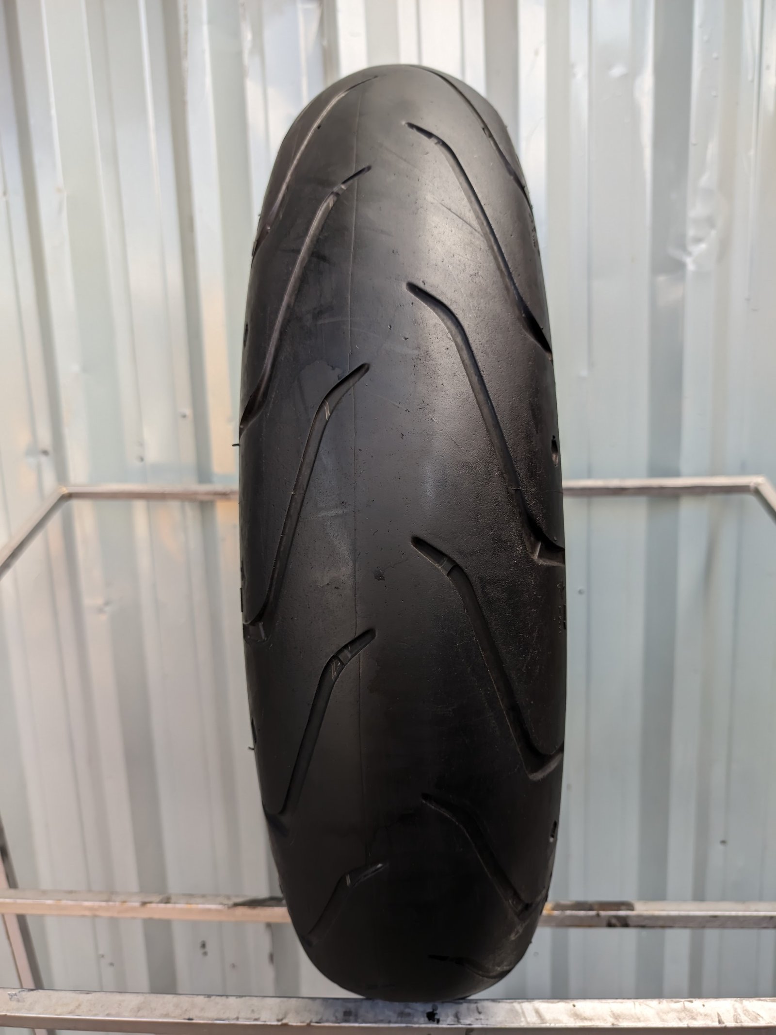 Michelin Scorcher 11 Harley Davidson 140/75-17 Usado