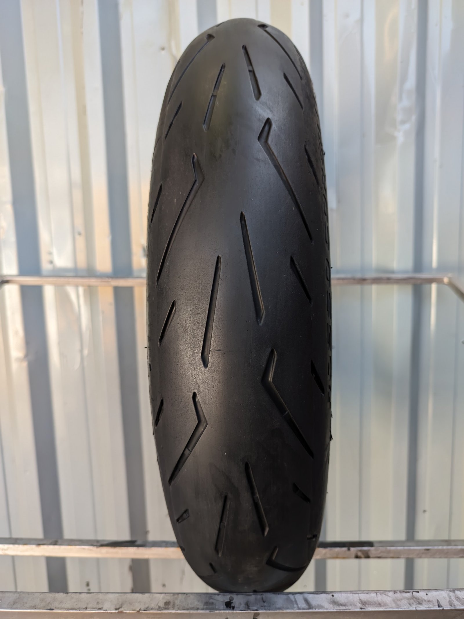 Pirelli Rosso Corsa 2 120/70-17 Usado