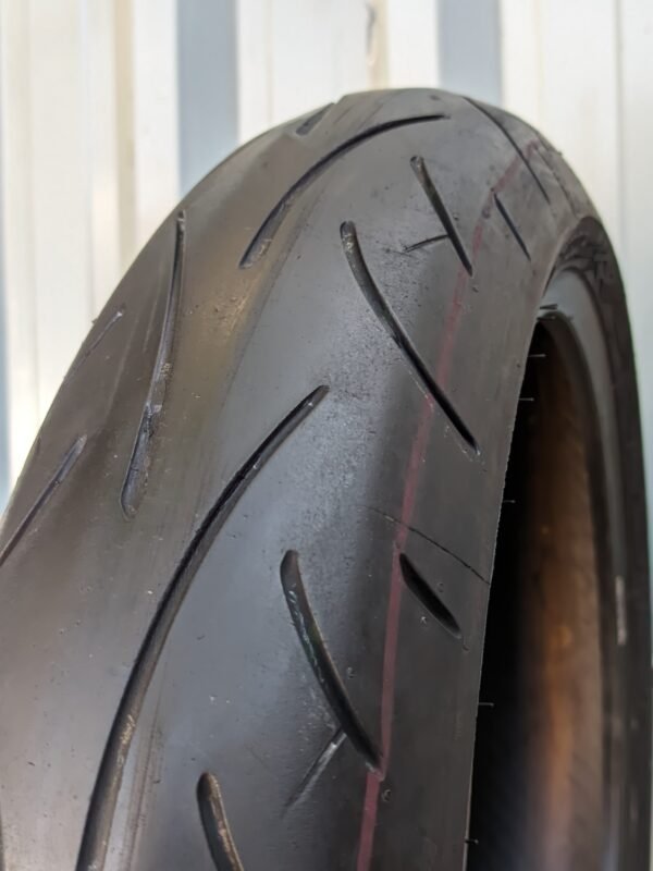 Dunlop D214 Sportmax 120/70-17 Usado - Imagem 7