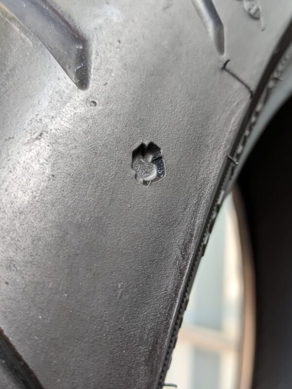 Dunlop D407 Harley Davidson 180/55-18 Usado - Imagem 7